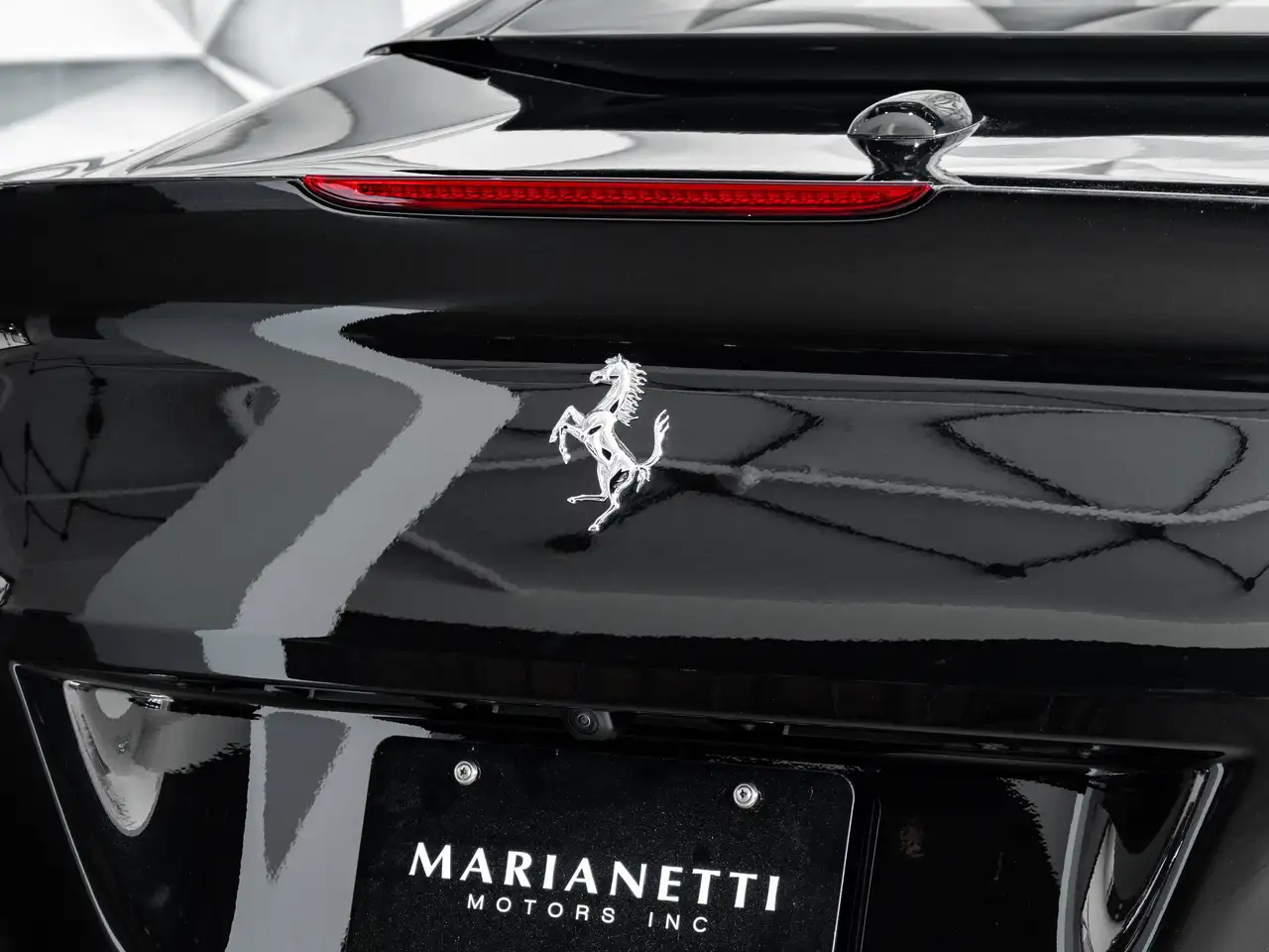 Ferrari Portofino - Image 21