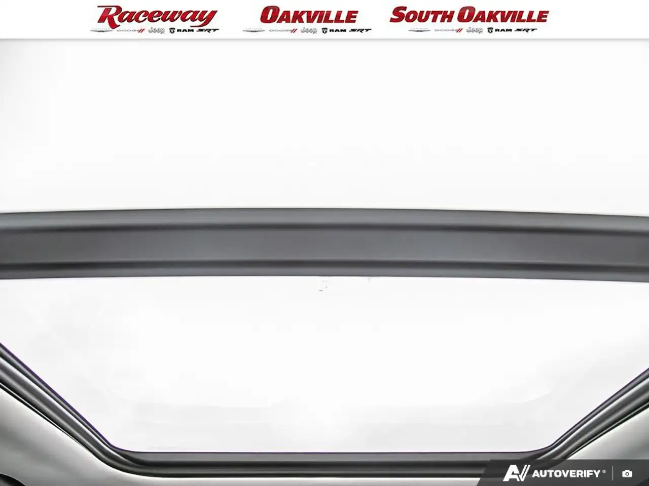 Jeep Grand Cherokee - Image 27