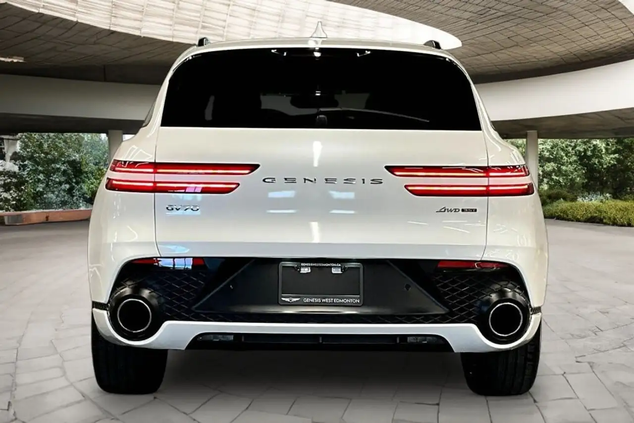 Genesis GV70 - Image 6