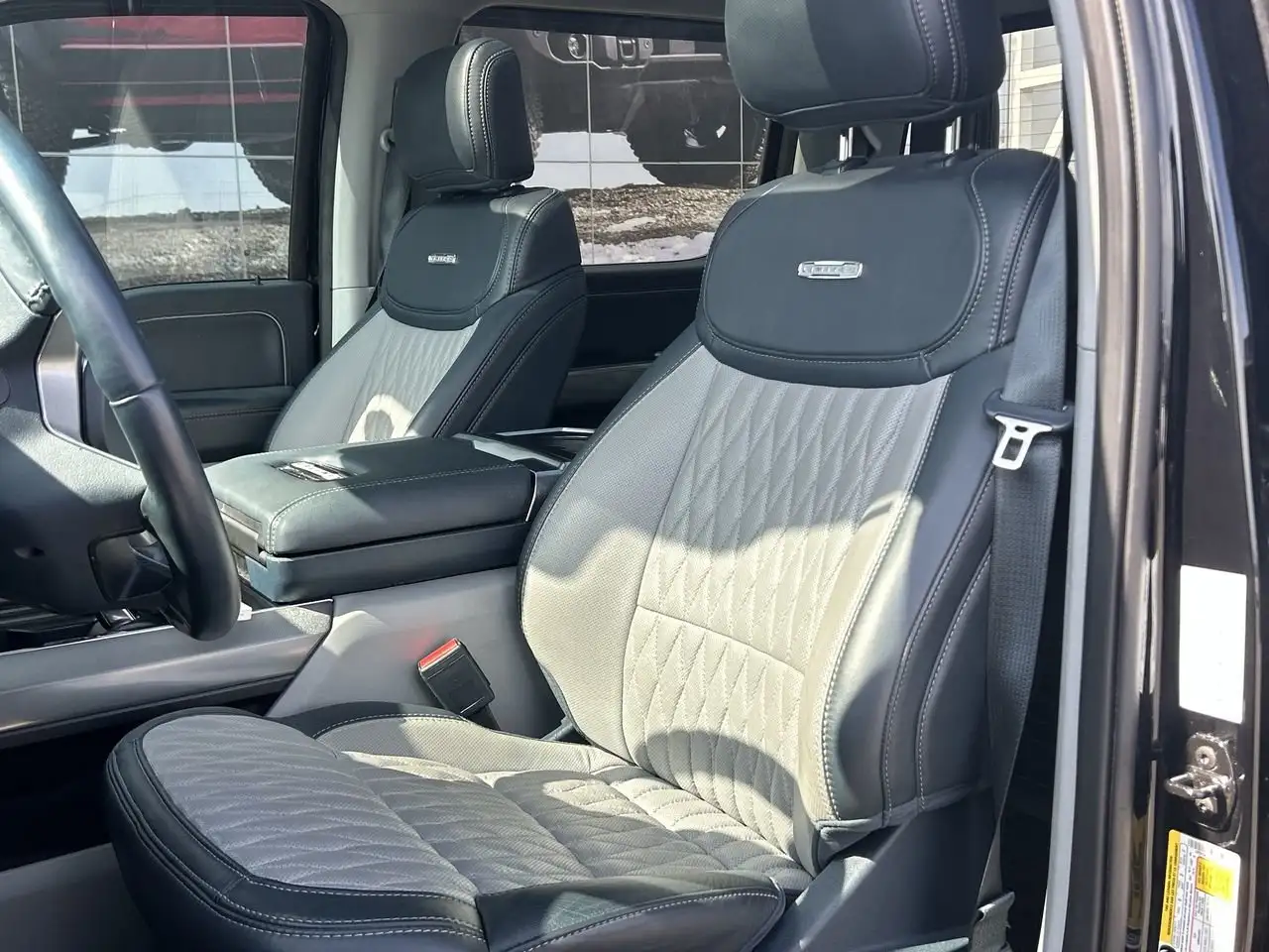Ford F-150 - Image 18