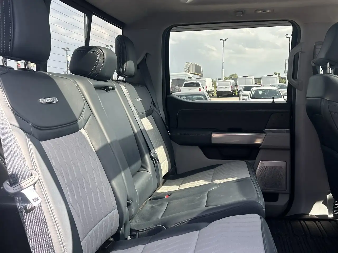 Ford F-150 - Image 29
