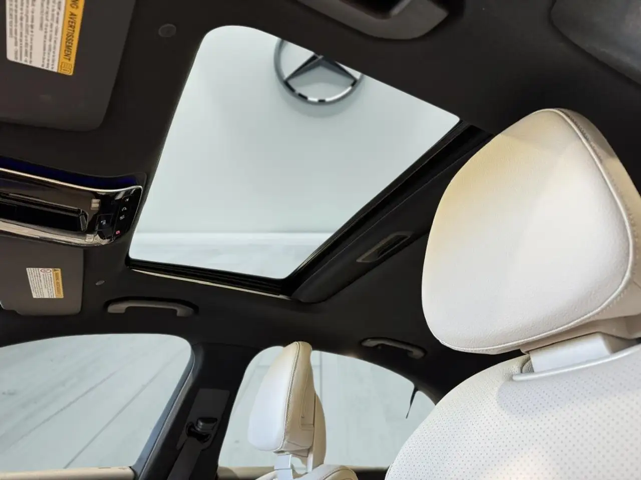 Mercedes-Benz C-Class - Image 16