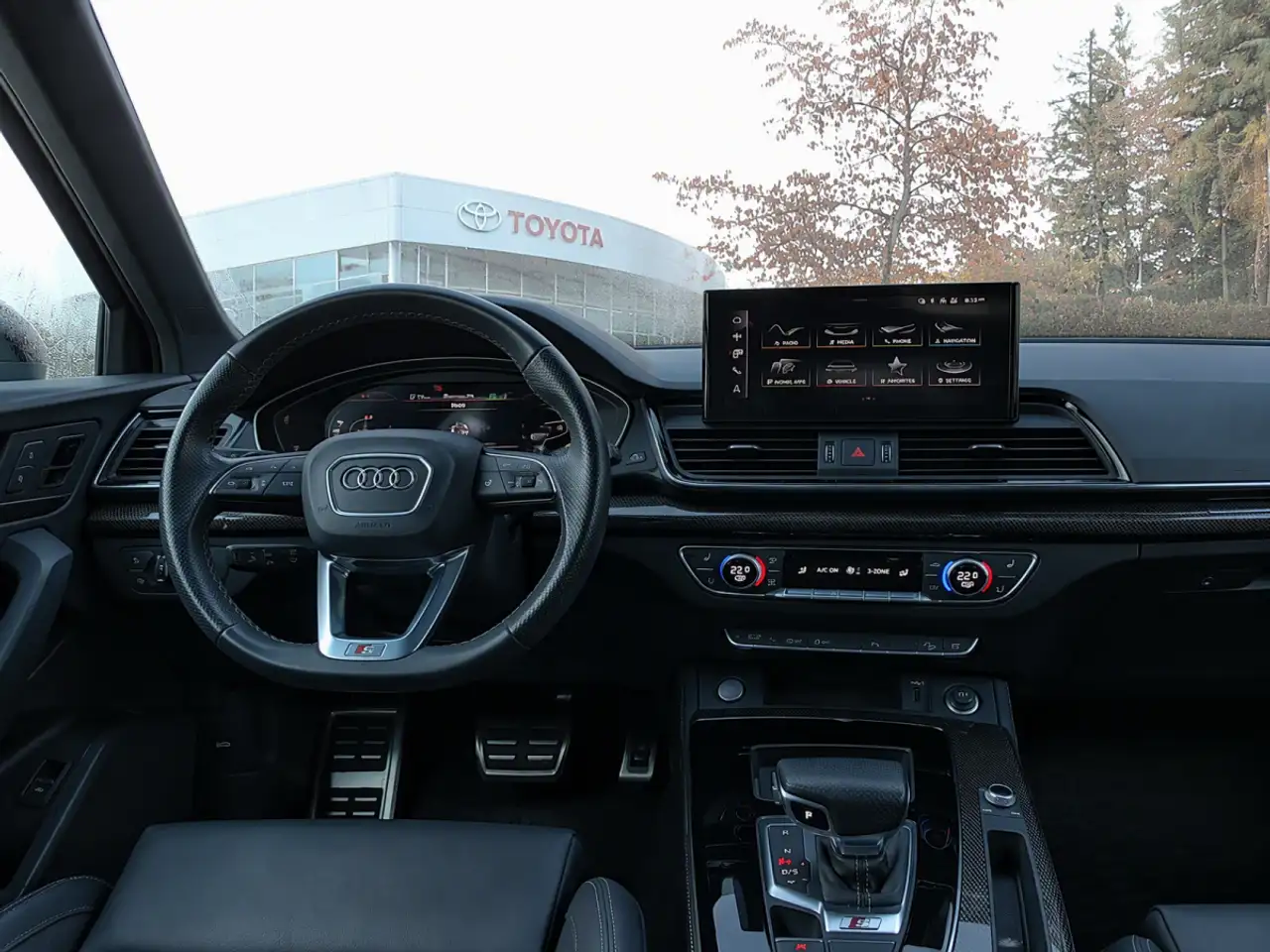 Audi SQ5 - Image 26