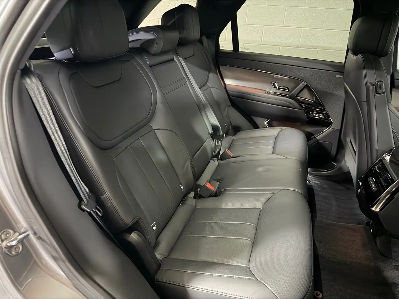 Land Rover Range Rover Sport - Image 15