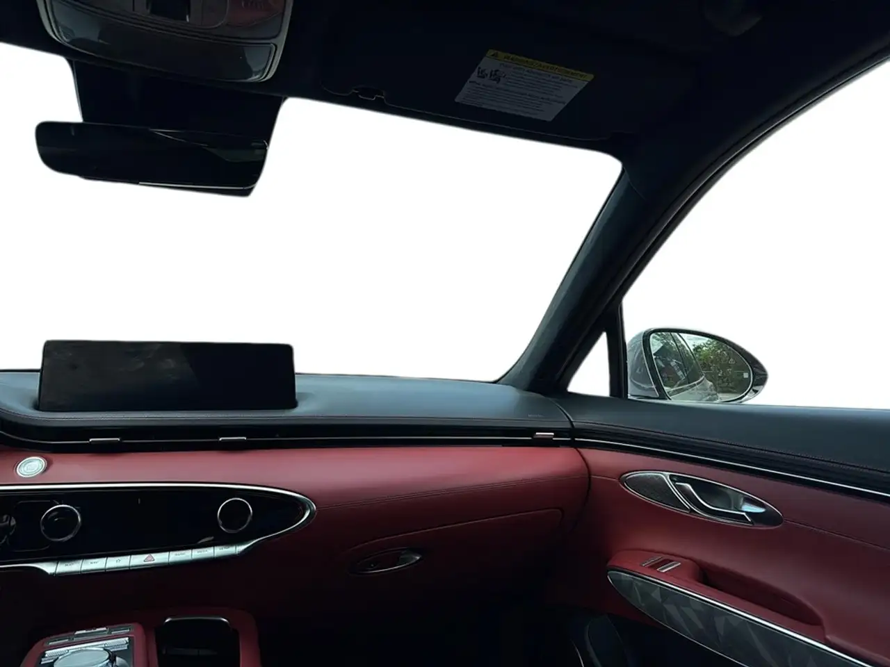 Genesis GV70 - Image 21