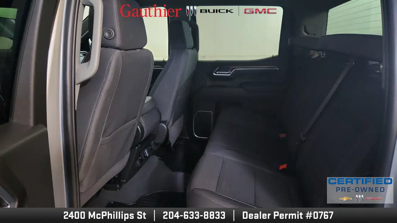 Chevrolet Silverado 1500 - Image 19