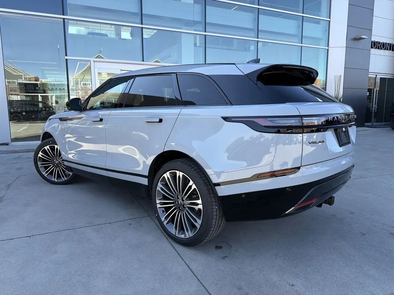 Land Rover Range Rover Velar - Image 6