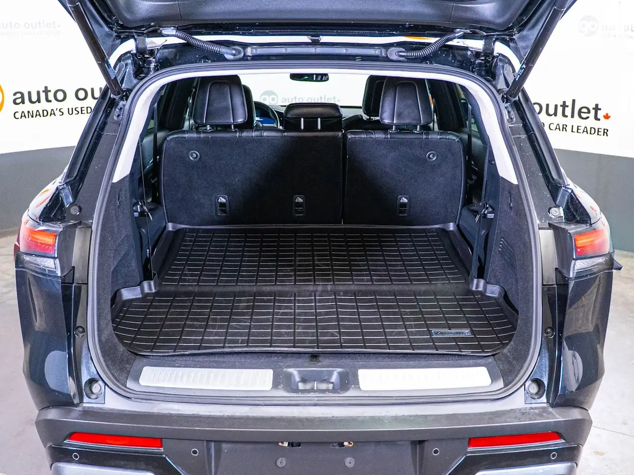 Infiniti QX60 - Image 8