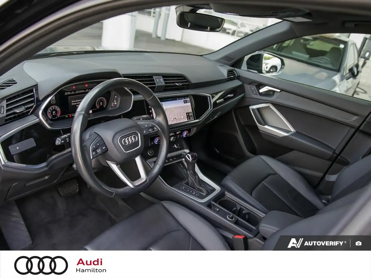 Audi Q3 - Image 12