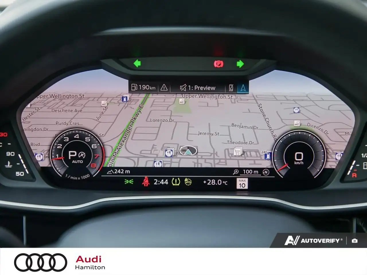 Audi Q3 - Image 14