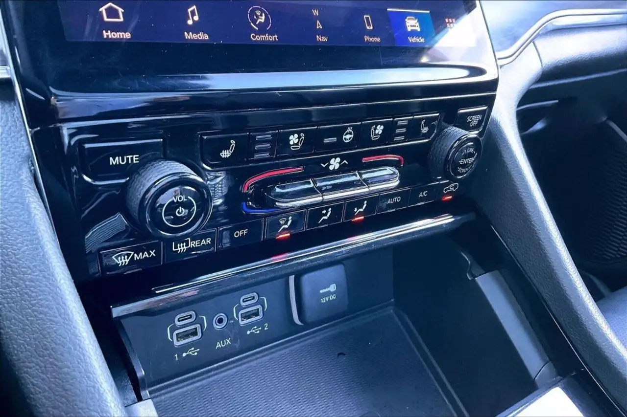 Jeep Grand Cherokee - Image 15