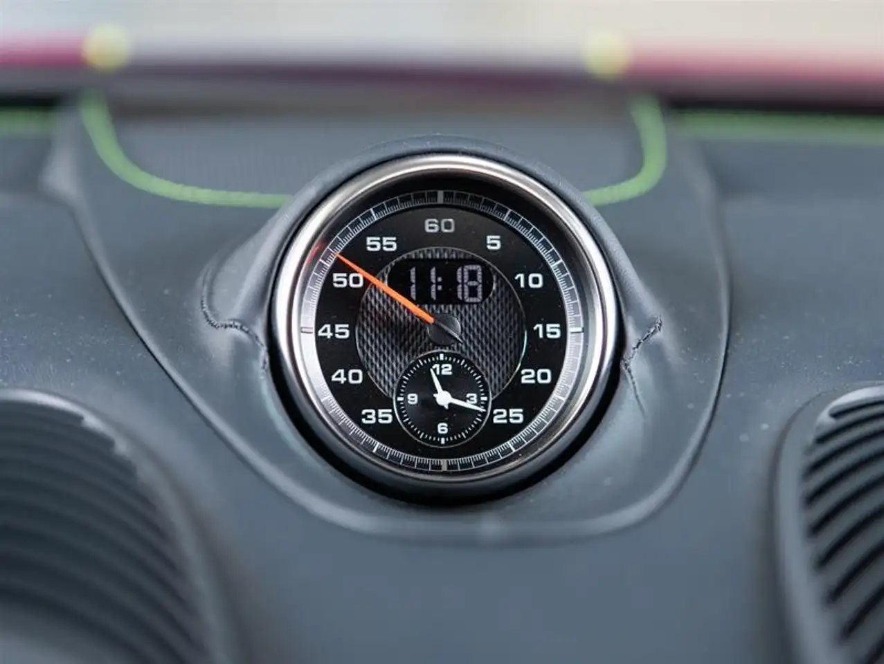 Porsche 718 Cayman - Image 20