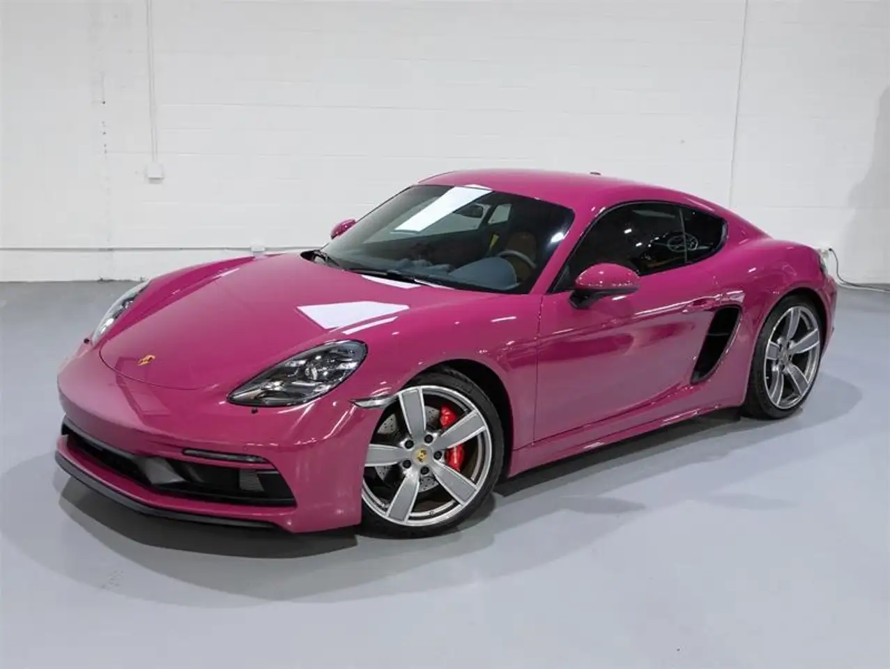 Porsche 718 Cayman - Image 2