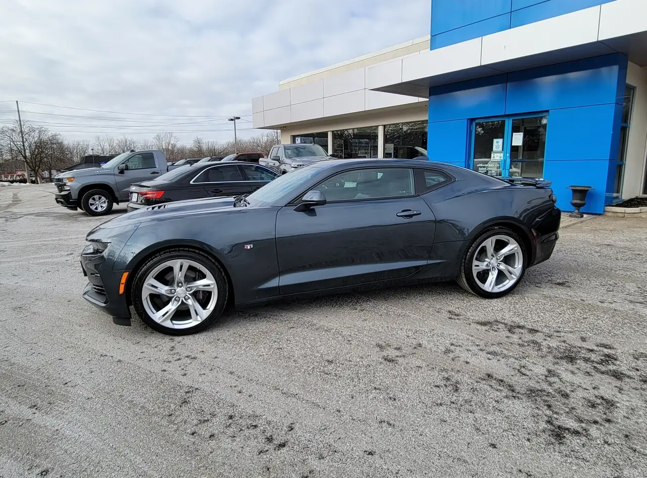 Chevrolet Camaro - Image 2