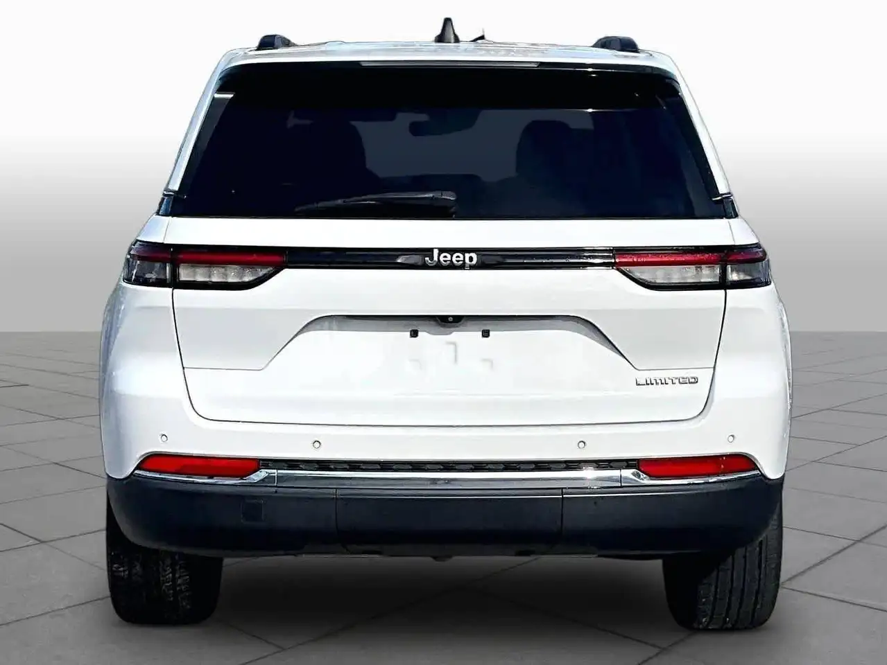 Jeep Grand Cherokee - Image 2