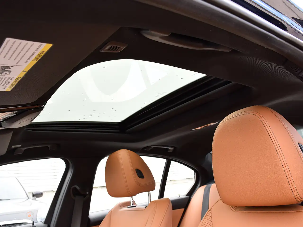 BMW 3 Series - Image 31
