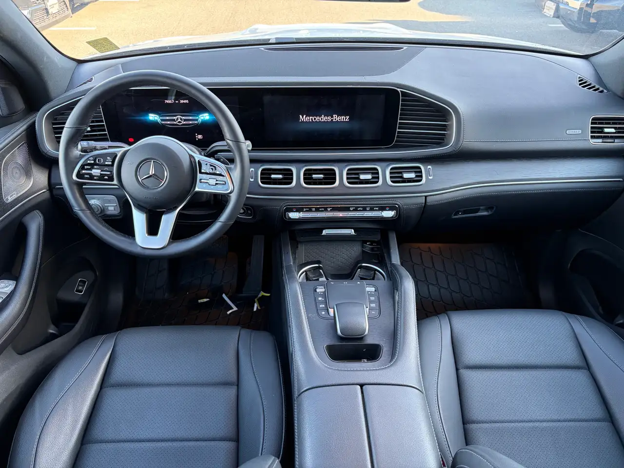 Mercedes-Benz GLE - Image 21