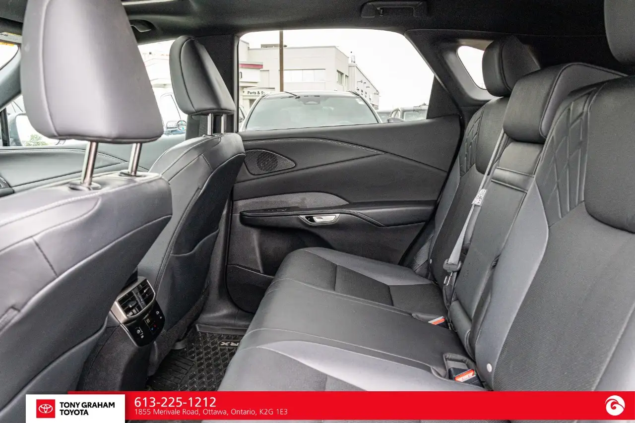 Lexus RX - Image 15