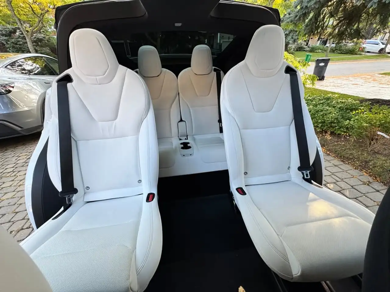Tesla Model X - Image 7