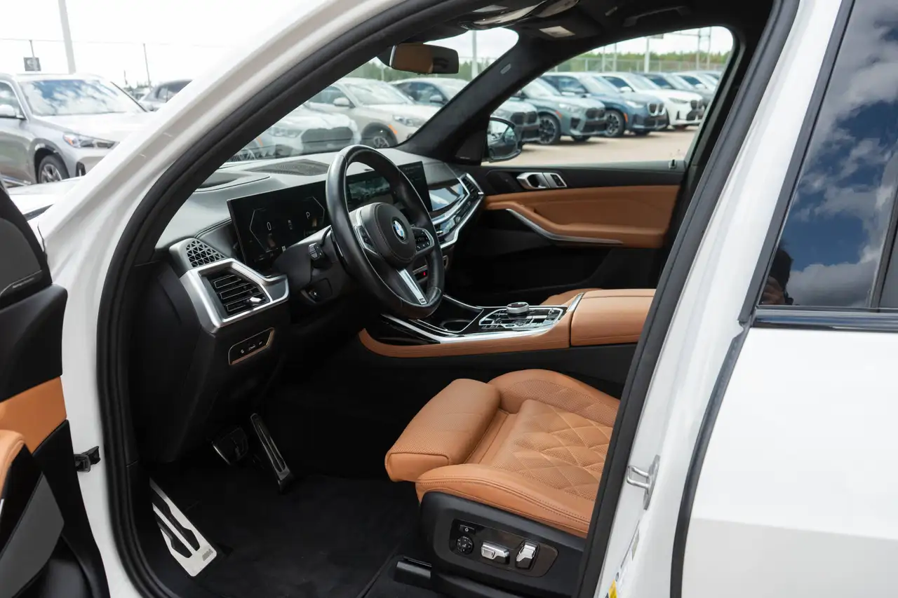 BMW X7 - Image 13