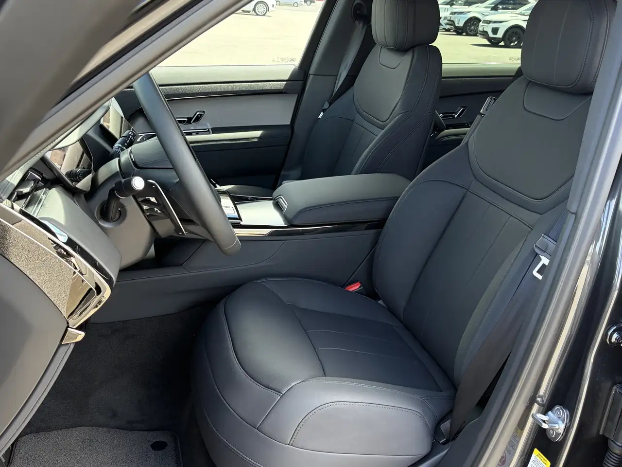 Land Rover Range Rover Sport - Image 11