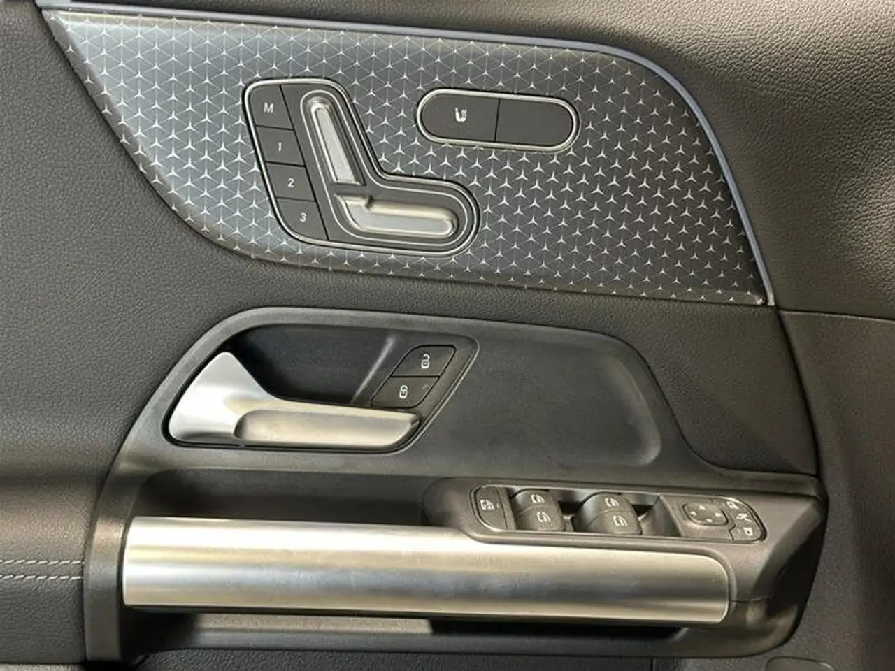 Mercedes-Benz GLA - Image 9