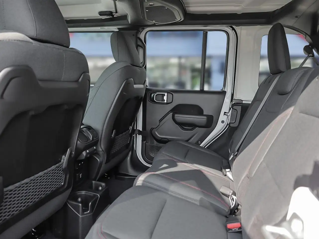 Jeep Wrangler - Image 21