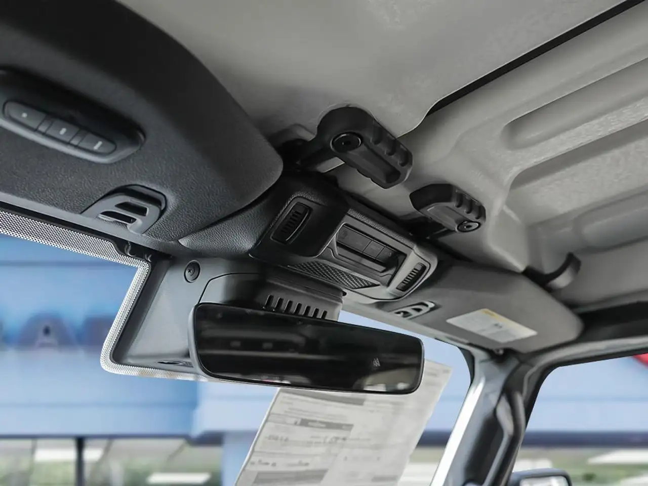 Jeep Wrangler - Image 19