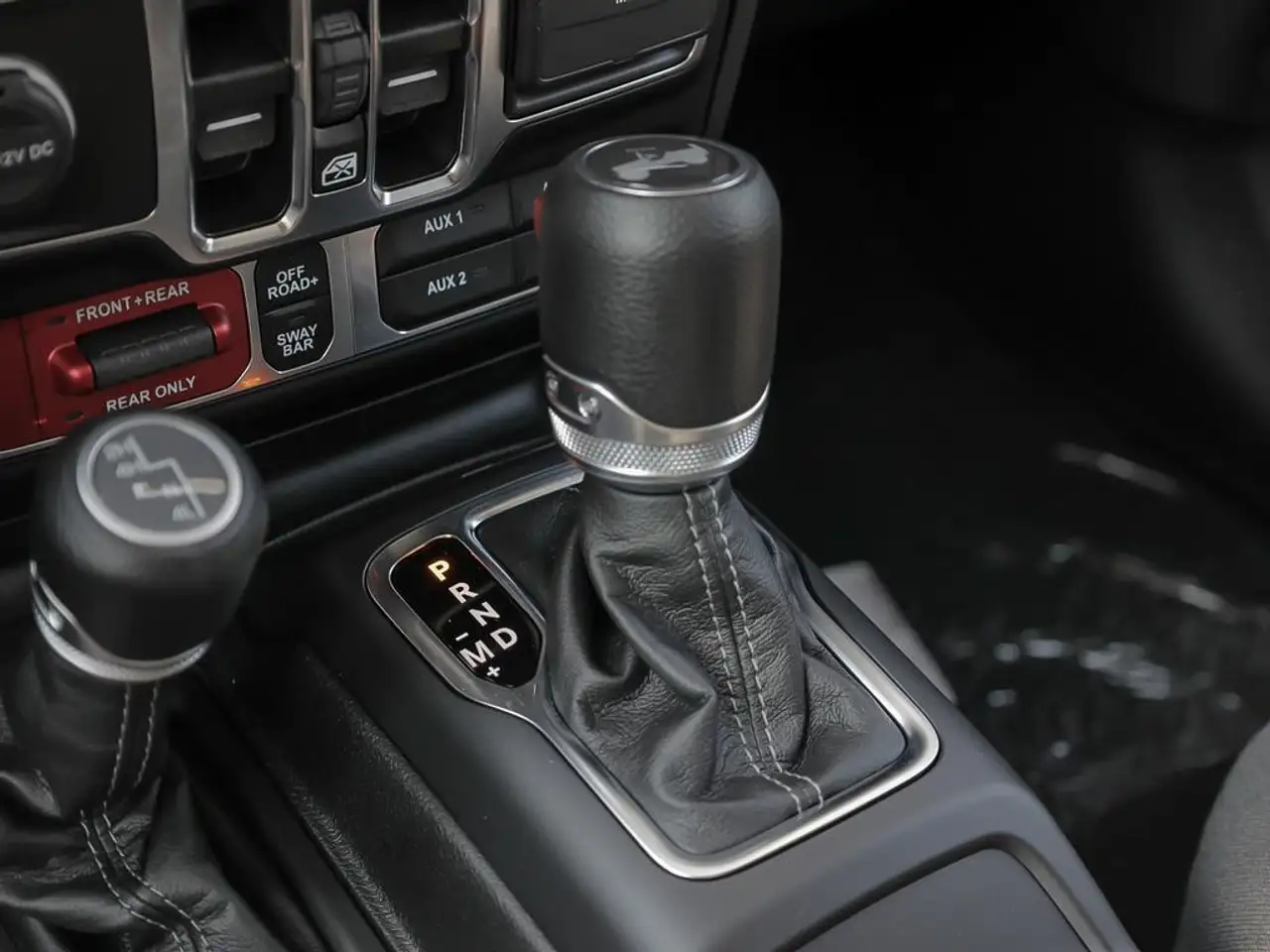 Jeep Wrangler - Image 17