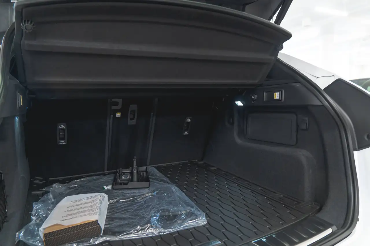 Jaguar F-Pace - Image 15