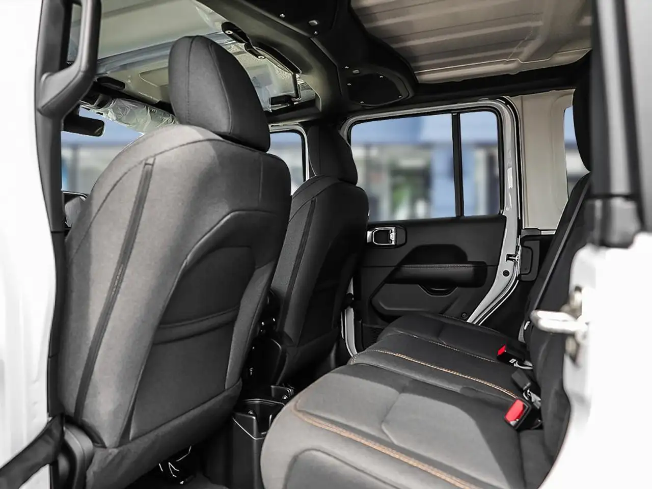 Jeep Wrangler - Image 19