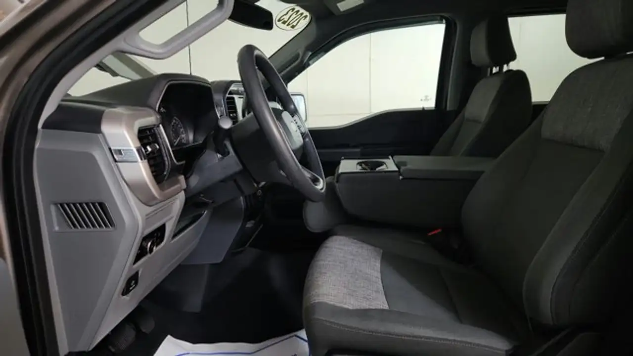 Ford F-150 - Image 18