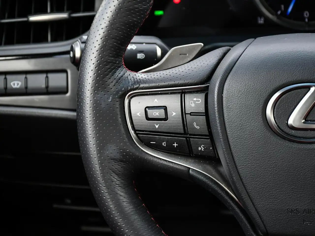 Lexus ES 350 - Image 24
