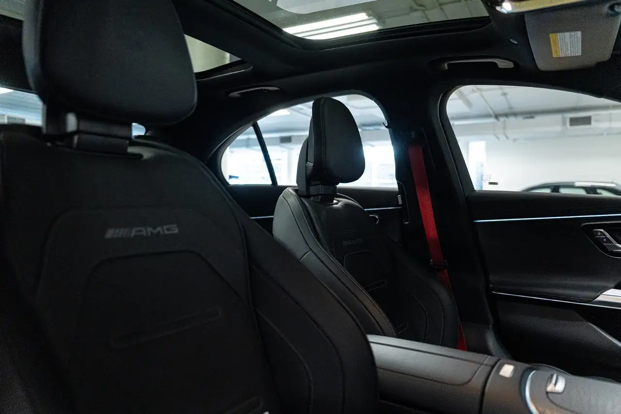 Mercedes-Benz E-Class - Image 23