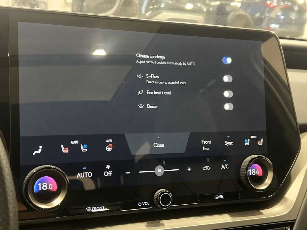 Lexus TX - Image 17