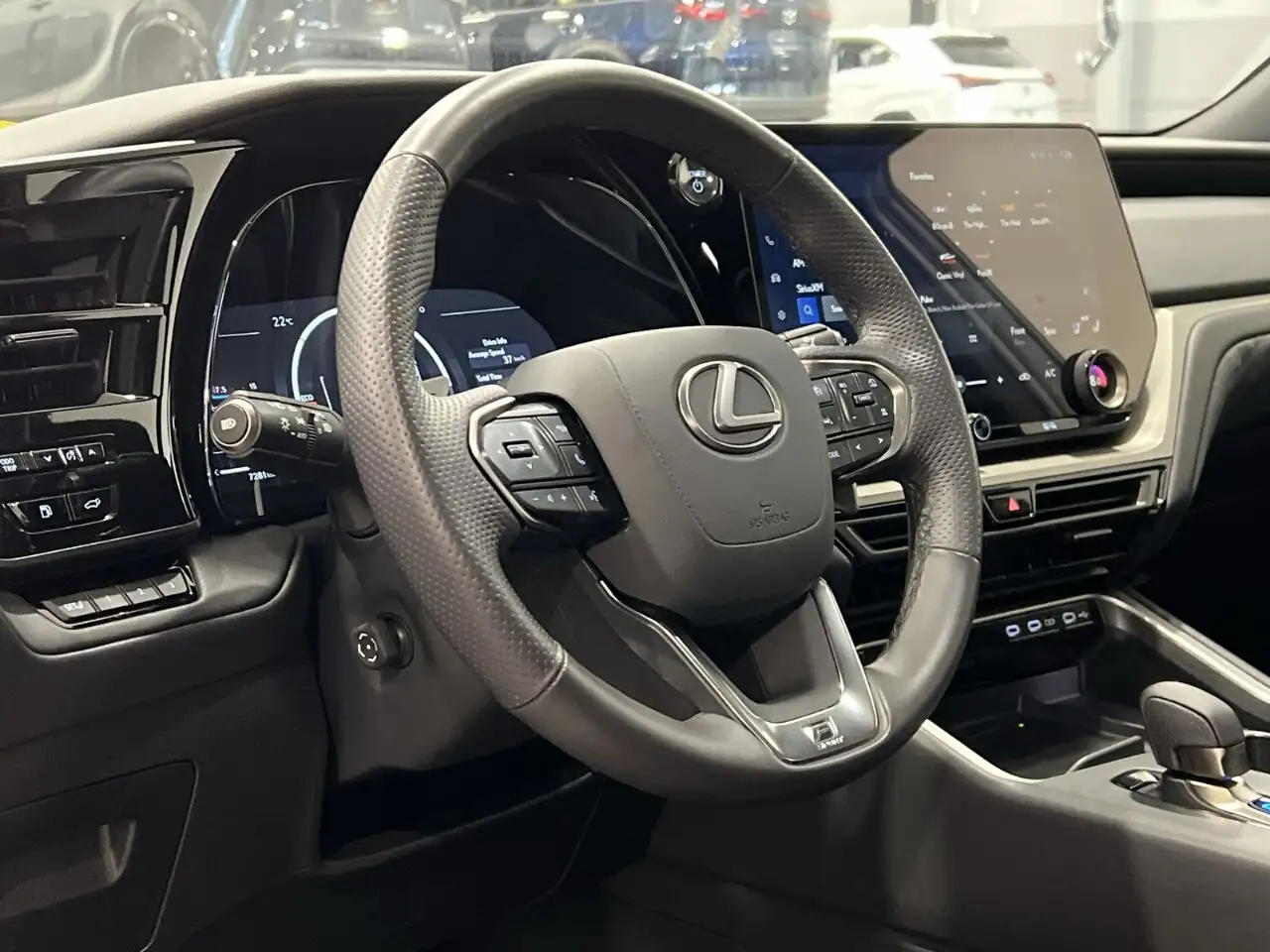 Lexus TX - Image 11