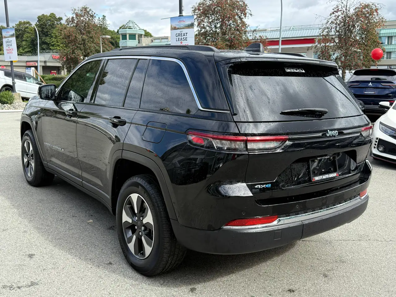 Jeep Grand Cherokee - Image 8
