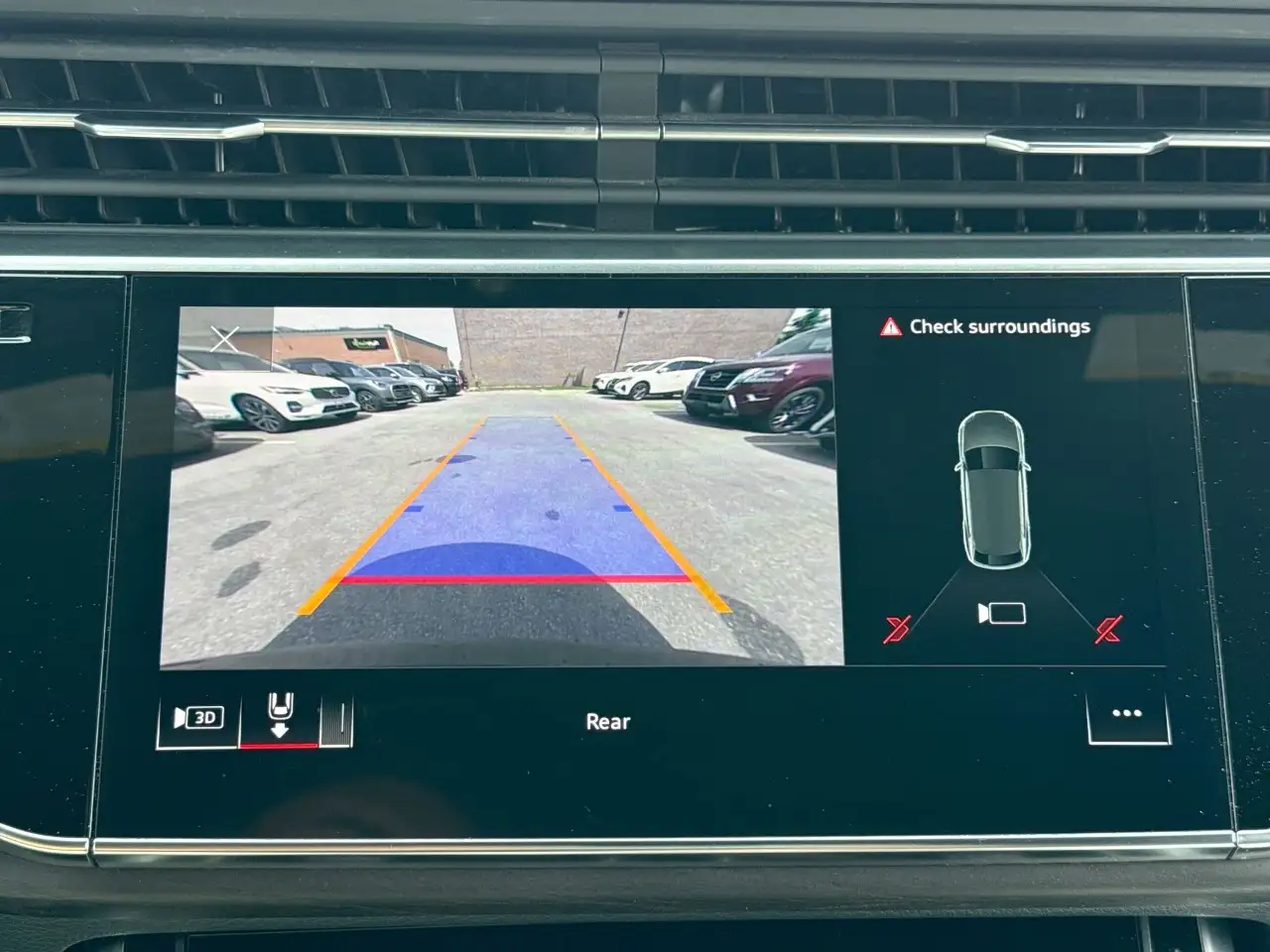 Audi Q8 - Image 18