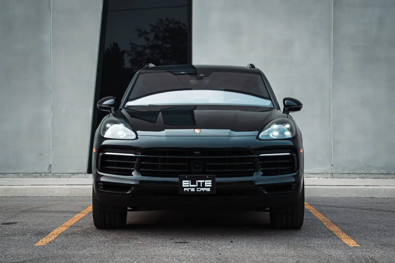 Porsche Cayenne - Image 2