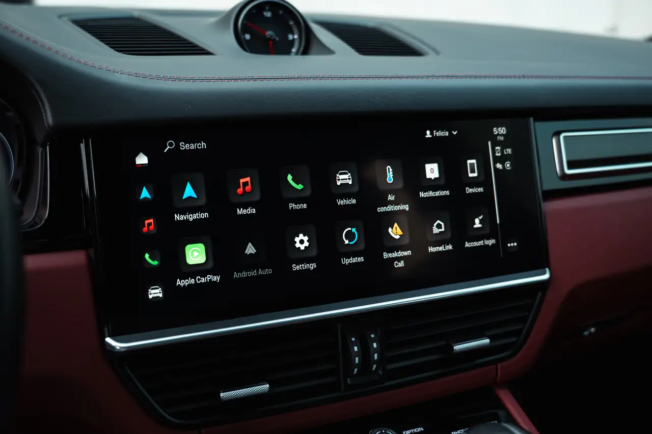 Porsche Cayenne - Image 23