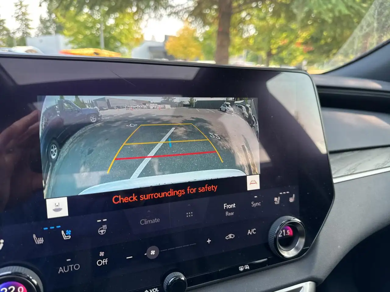 Lexus RX - Image 11