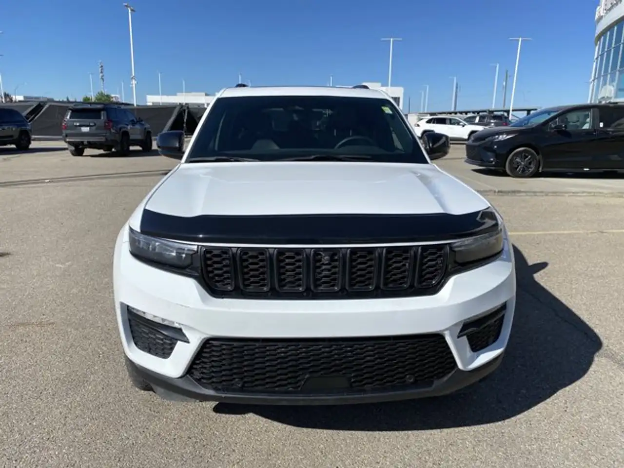 Jeep Grand Cherokee - Image 2