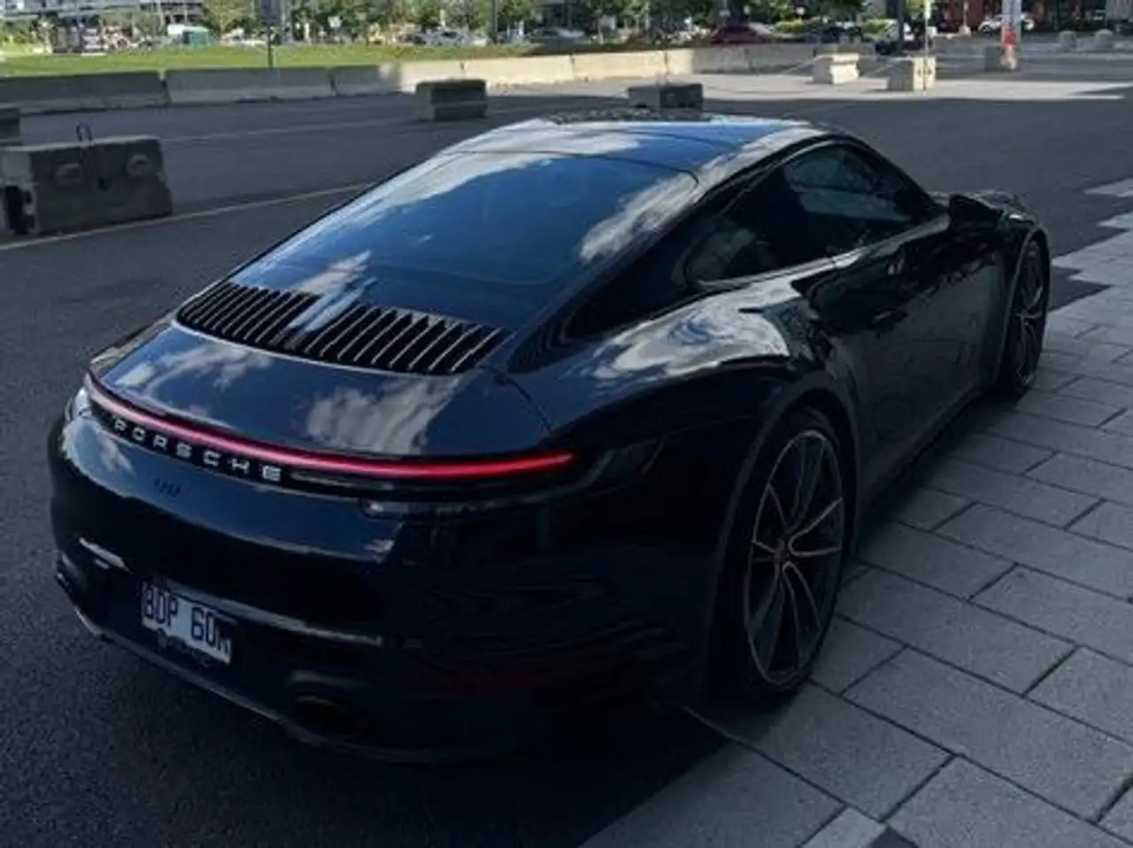 Porsche 911 - Image 8