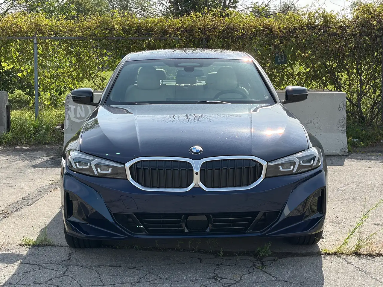 BMW 3 Series - Image 2