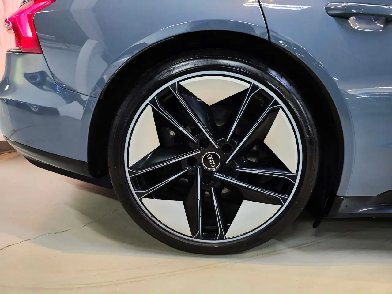 Audi e-tron GT - Image 46