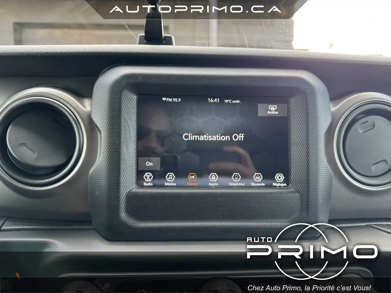Jeep Wrangler - Image 26