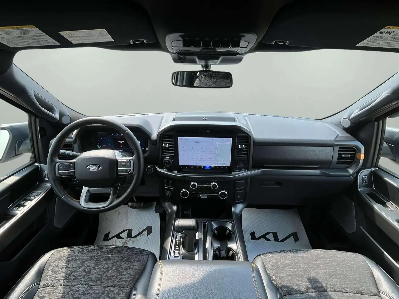 Ford F-150 - Image 21