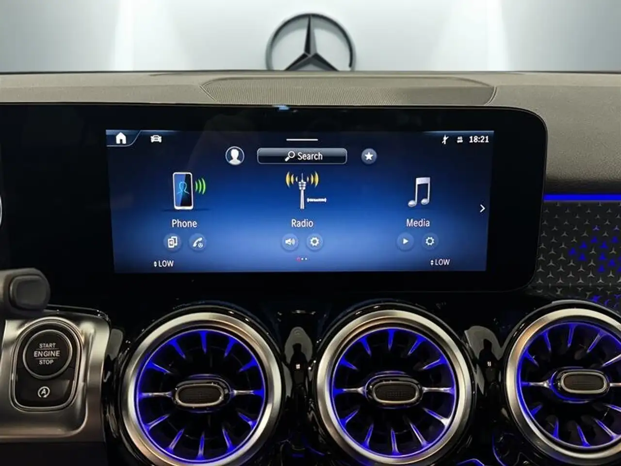 Mercedes-Benz GLB - Image 16
