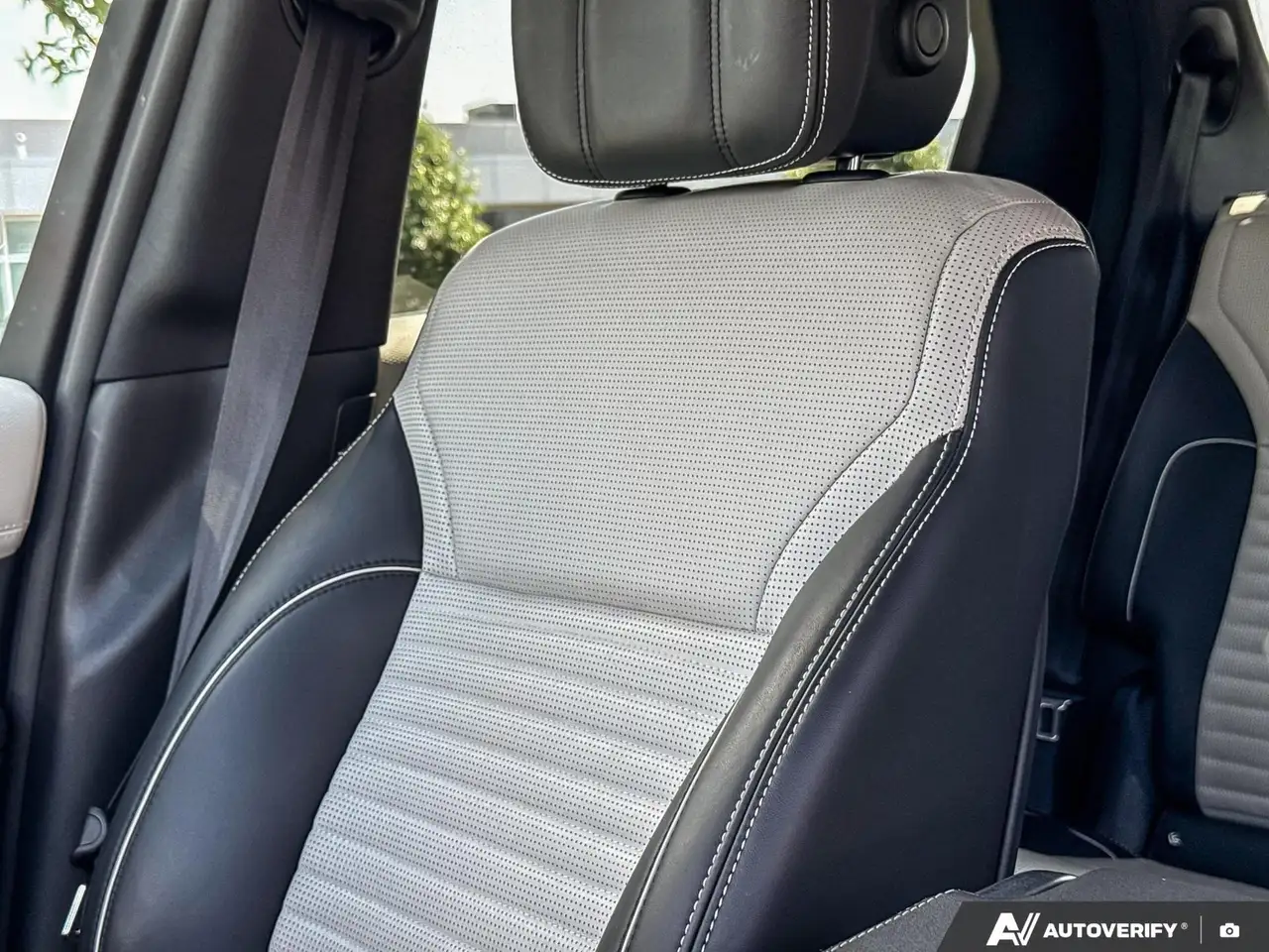 Land Rover Discovery - Image 21