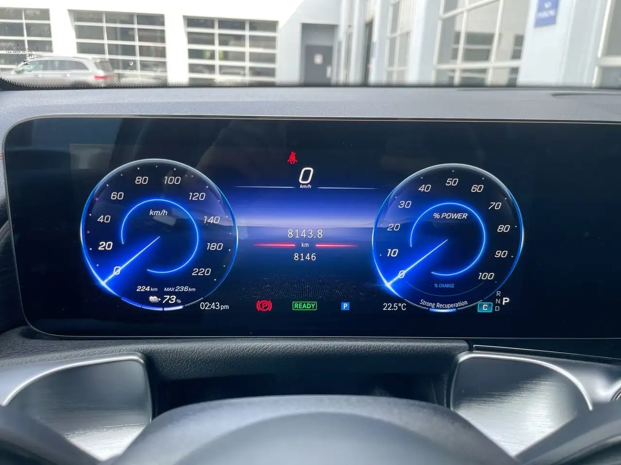 Mercedes-Benz EQB - Image 23